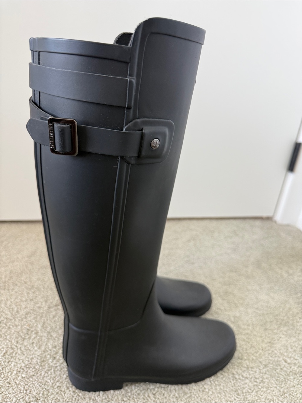 Hunter Matte Black Tall Rain Boots - Women’s size 6 - Picture 2 of 7